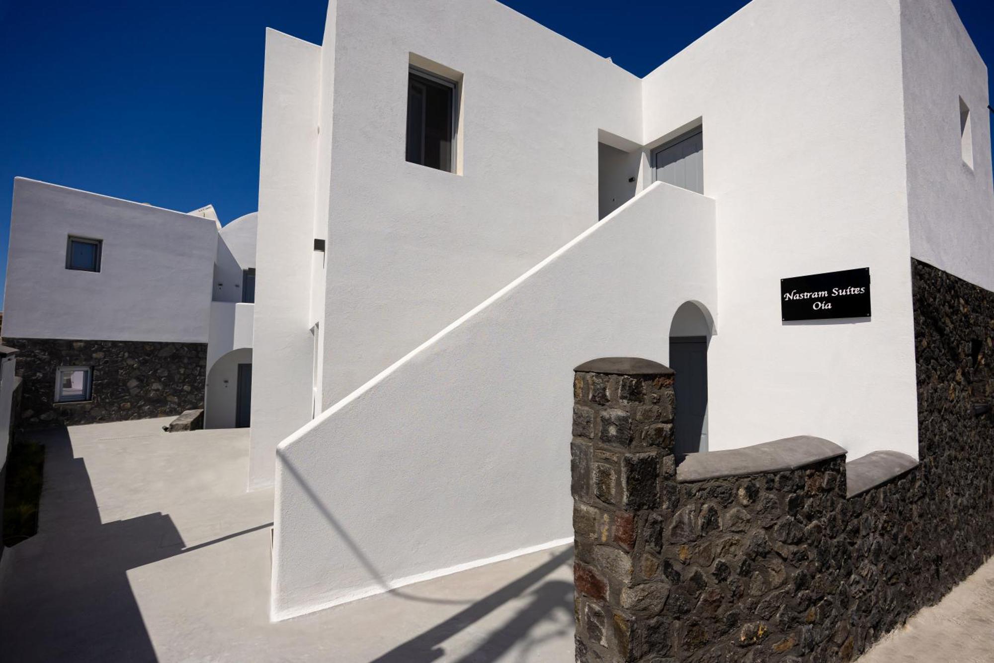Nastram Suites Oia المظهر الخارجي الصورة