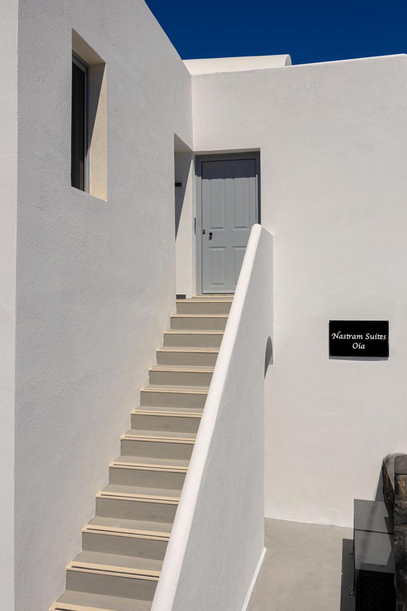 Nastram Suites Oia المظهر الخارجي الصورة