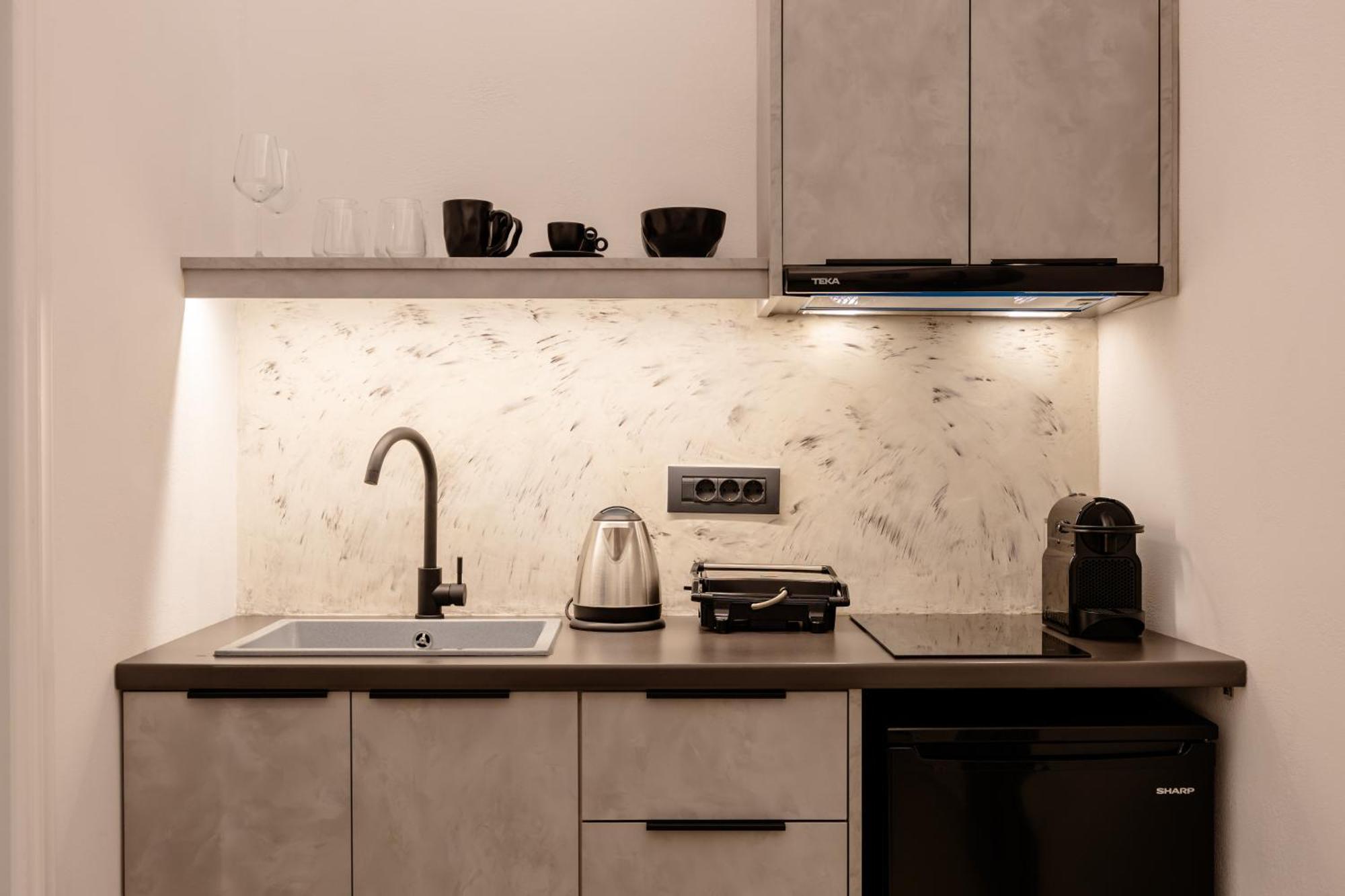 Nastram Suites Oia الغرفة الصورة